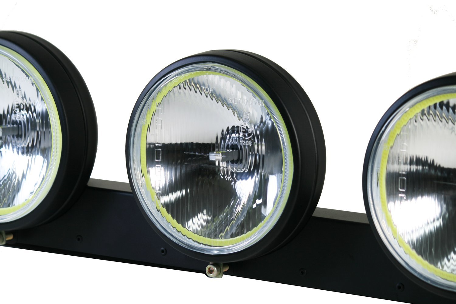 BOLT 500 LED SkyBar� w/Halos         53,000 LM