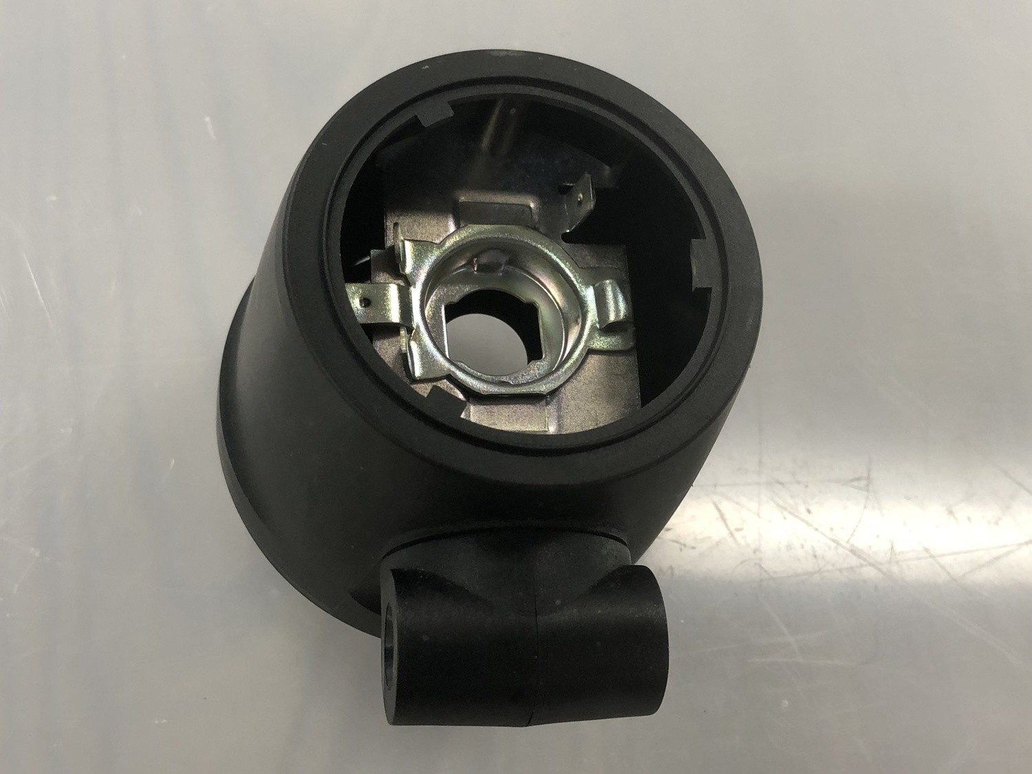 300 Series &#39;BULLET&#39; FLOOD Lens-Reflector/ Housing (SINGLE)