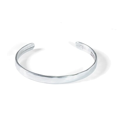 Victoria Metal Bracelet with Silver Plating