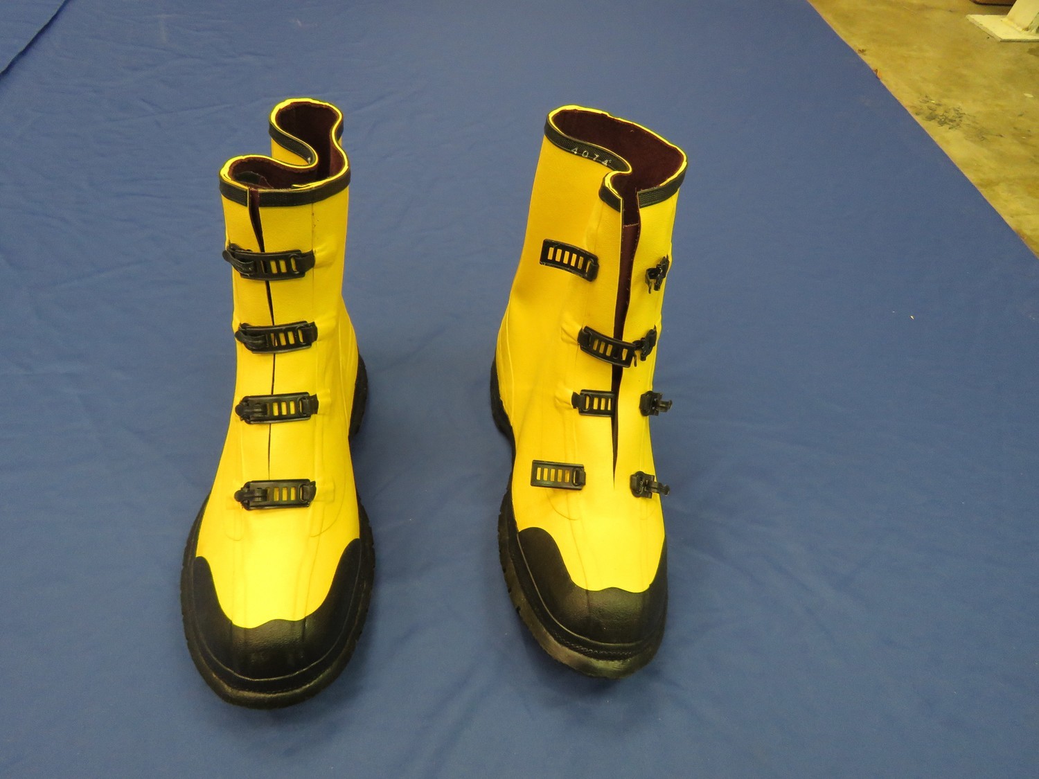 Servus Rubber Boots Size 14