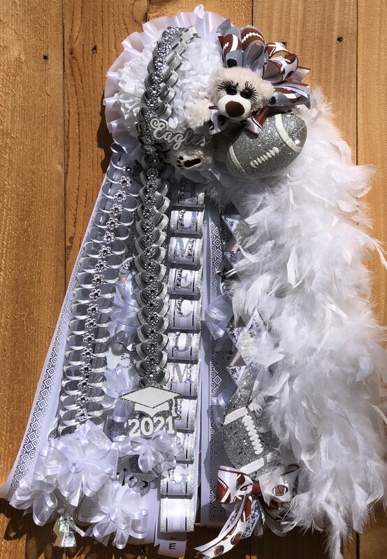 Duke Garter with Boa