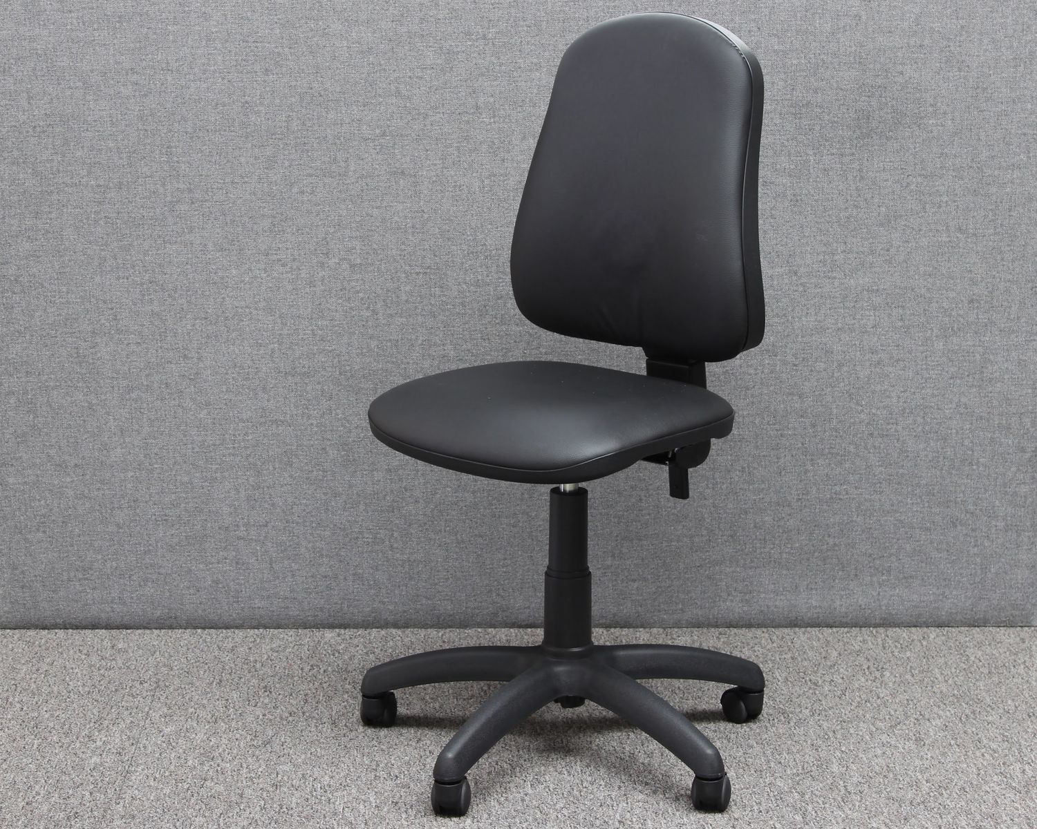 Calypso Task Chair