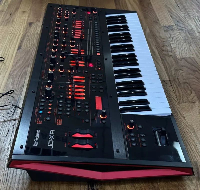 Roland JD-XA Analog/Digital Crossover Synthesizer Keyboard W/Bag &amp; power Supply