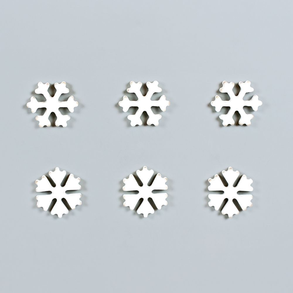 2x2x.25 wood shapes set of six (SNOWFLAKES) white