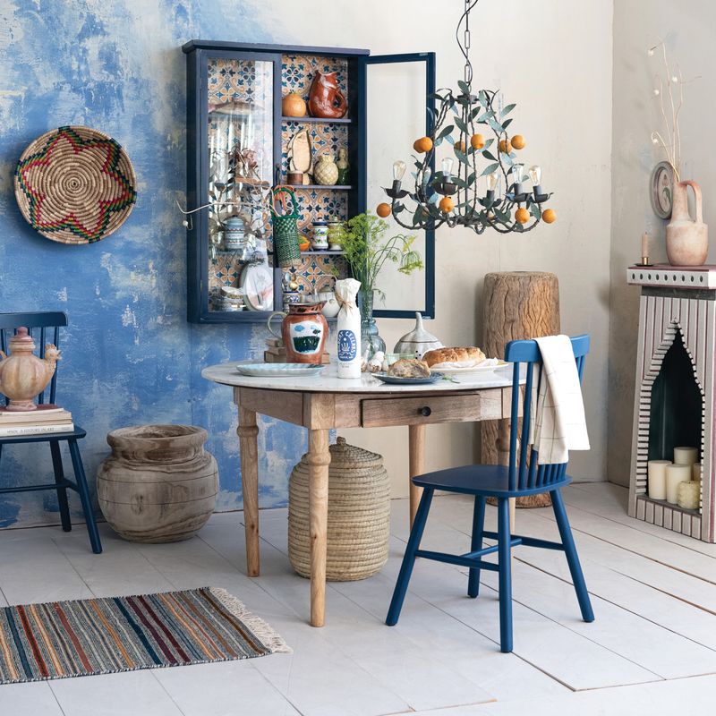 Dining Table; Marble Top; 48" Round (Game or Dining)