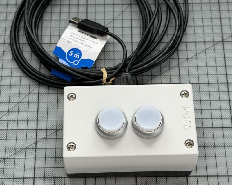 Illuminated USB Pushbox - 2 illuminated push buttons