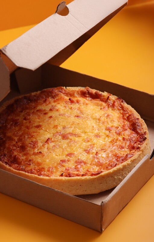 Tarta de jamón y tres quesos