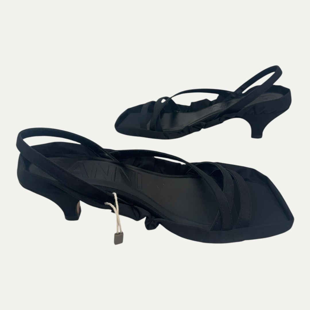 Ganni Black Kitten Heel Sz 37(7)