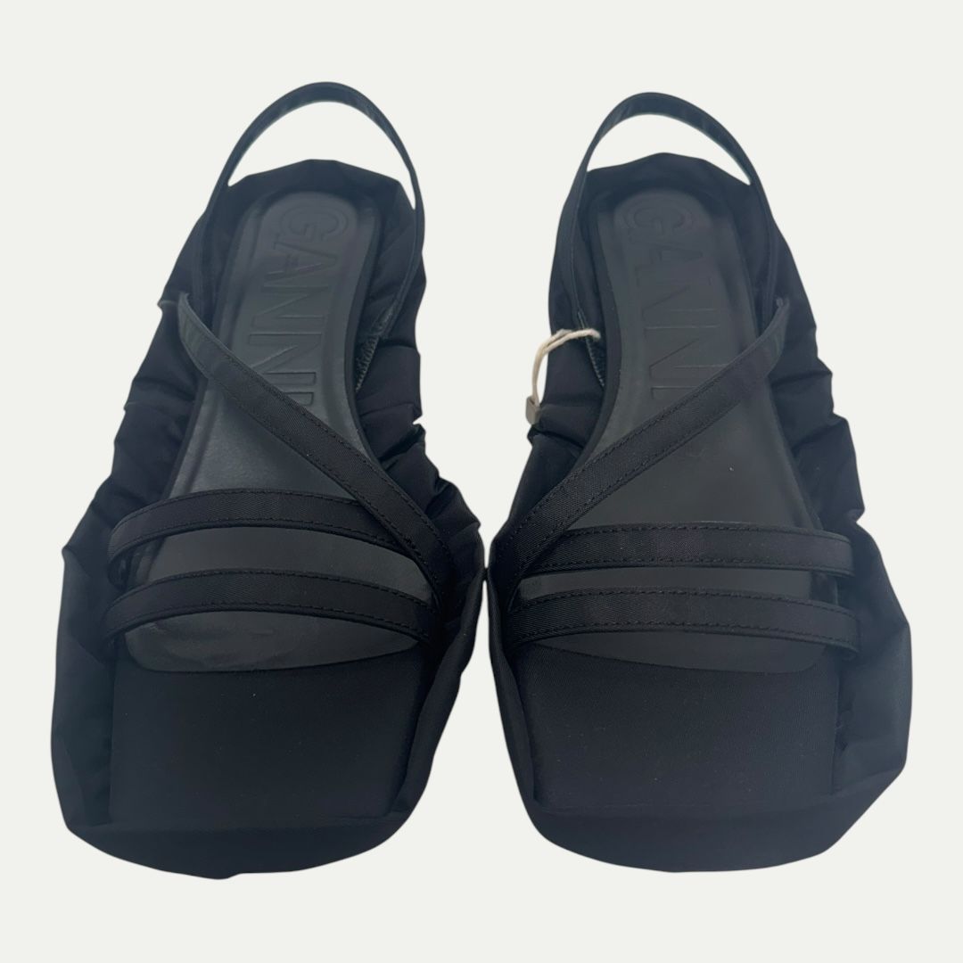 Ganni Black Kitten Heel Sz 37(7)