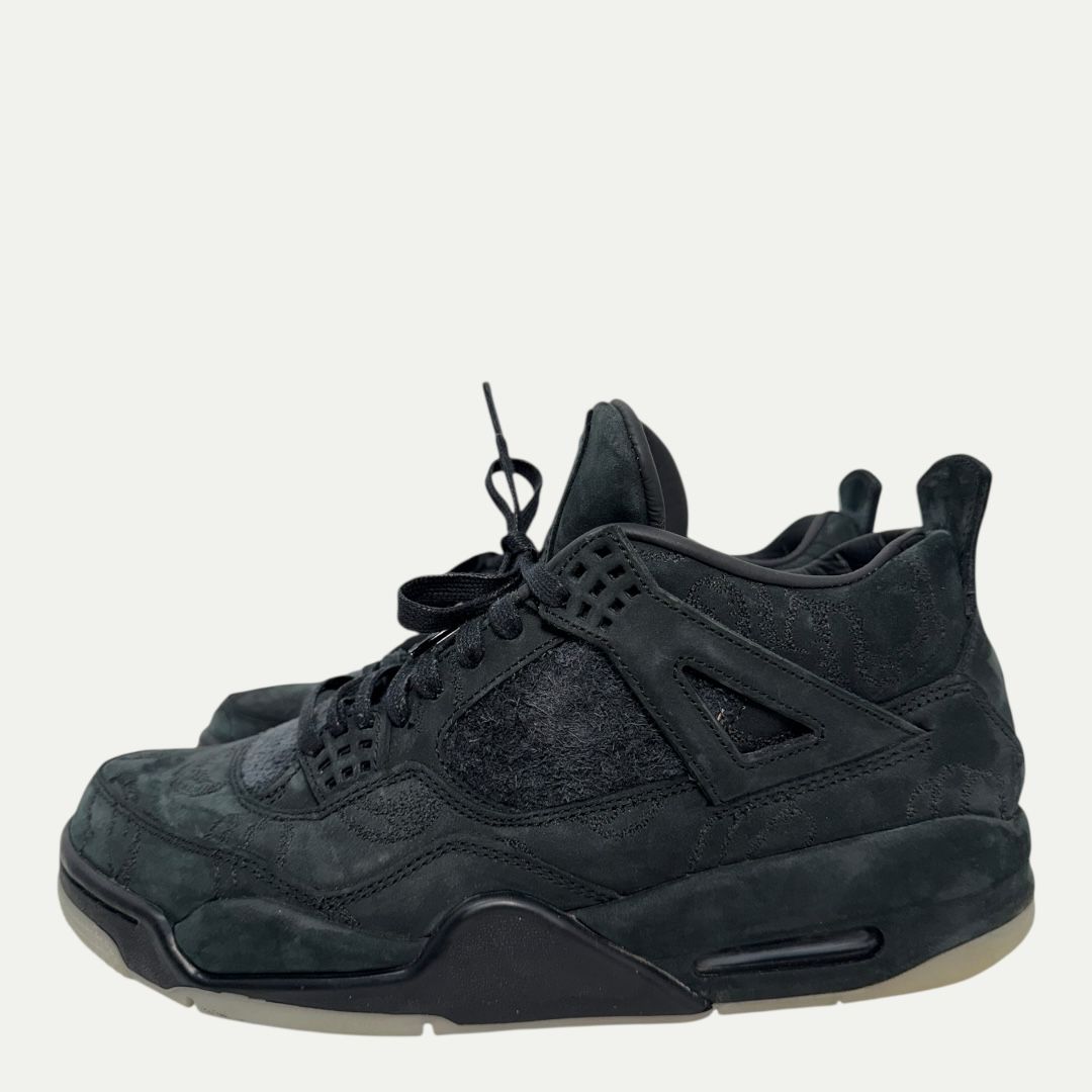 Jordan 4 KAWS Black Sz 10