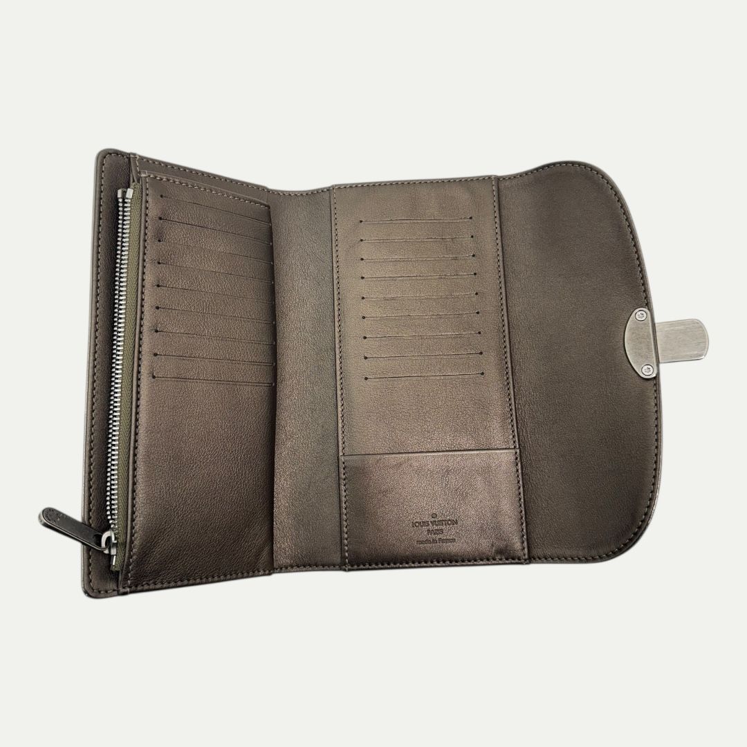 Louis Vuitton Mahina Amelia Metallic Wallet