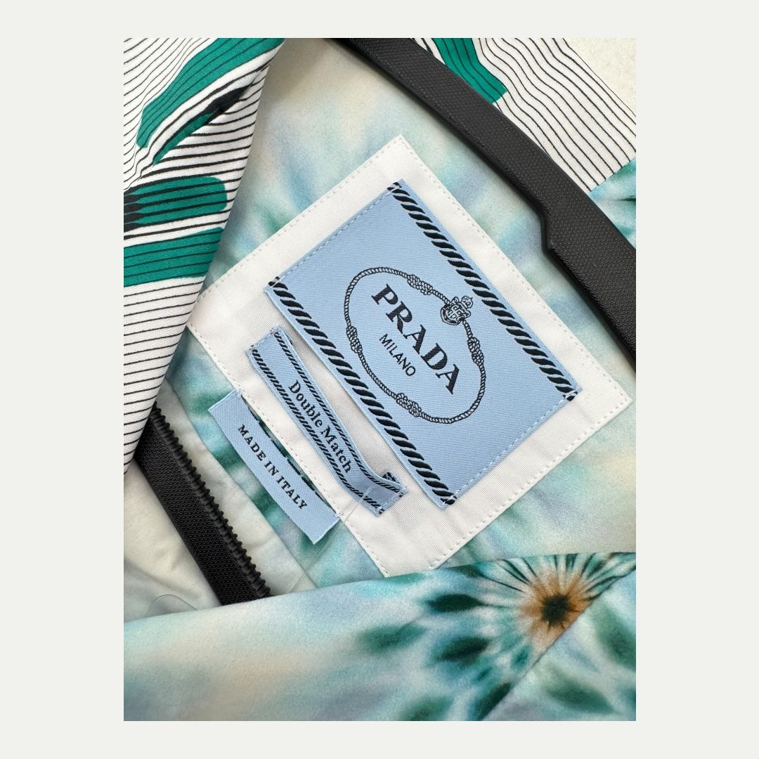 Prada Double Match Verde Sz XL