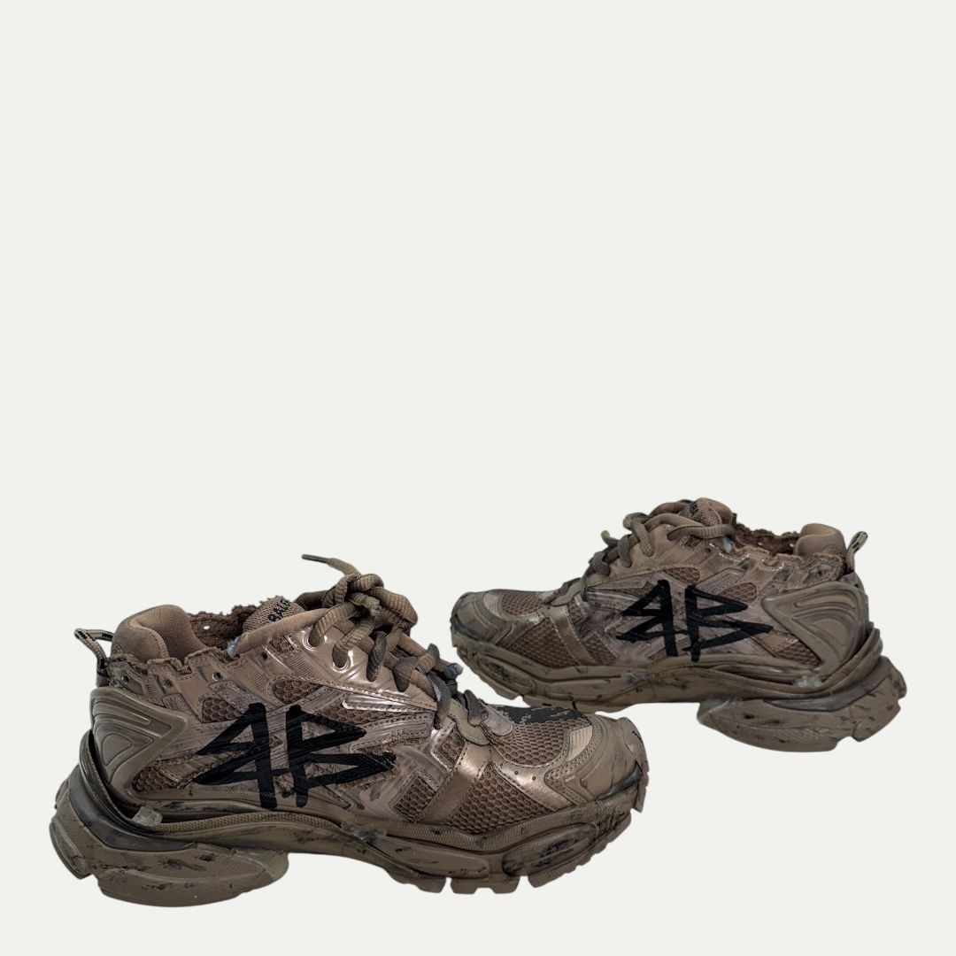 Balenciaga Graffiti Runner Sz 41(9)