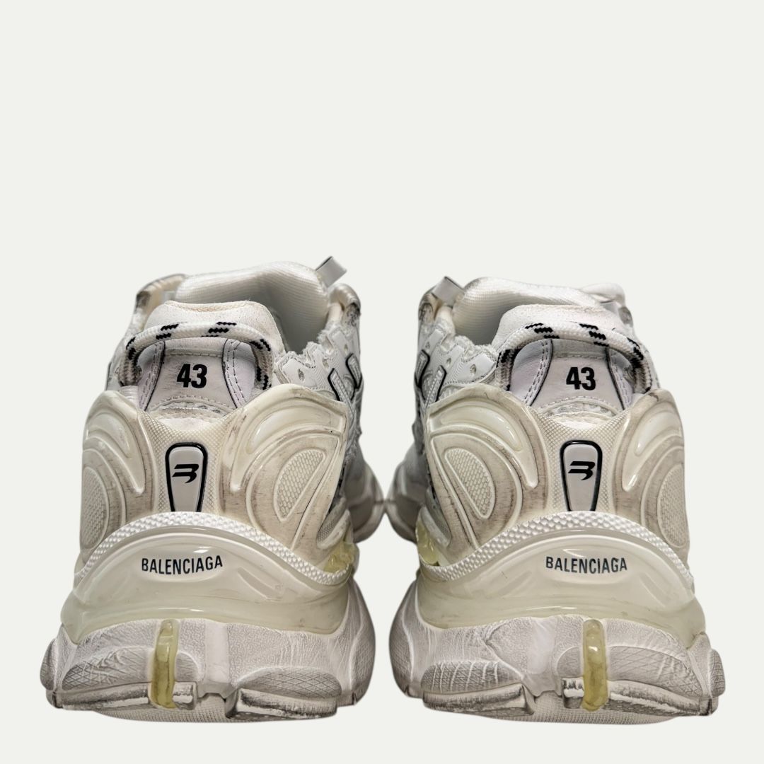 Balenciaga Triple White Runner Sz 43(10.5-11)