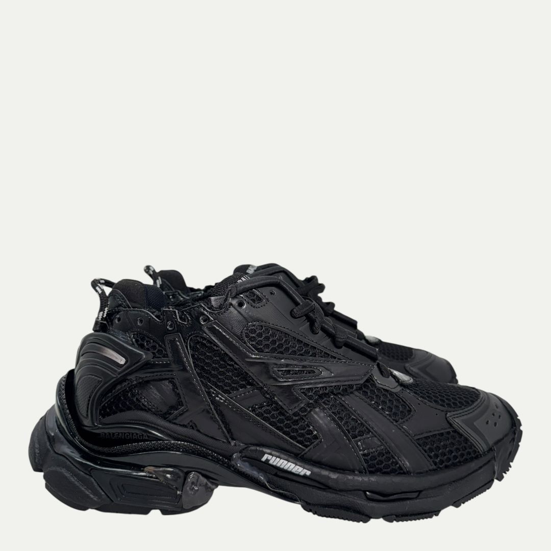 Balenciaga Triple Black Runner Sz. 41(8.5-9)