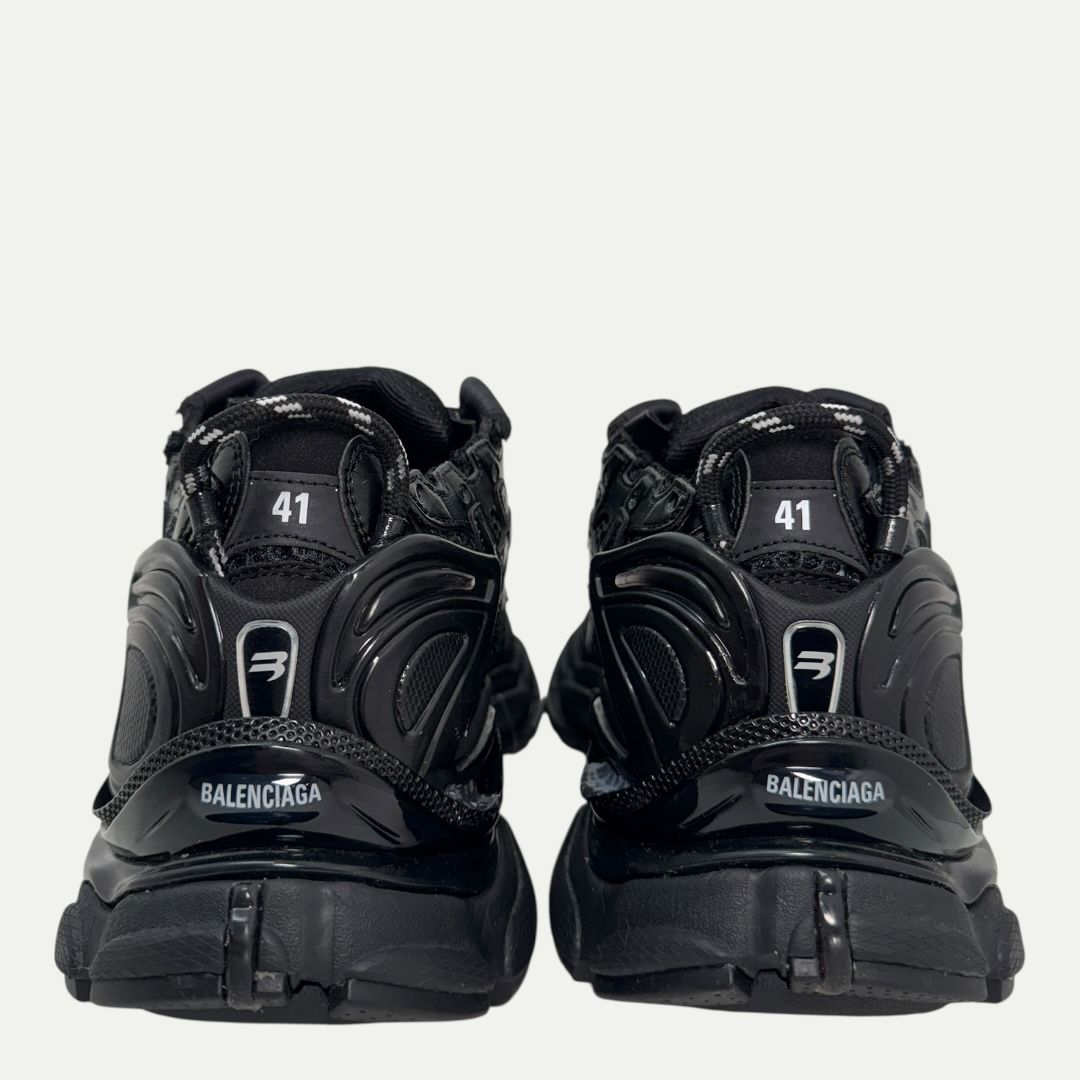 Balenciaga Triple Black Runner Sz. 41(8.5-9)