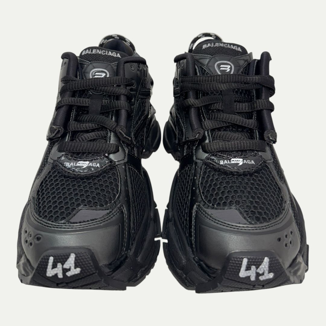 Balenciaga Triple Black Runner Sz. 41(8.5-9)