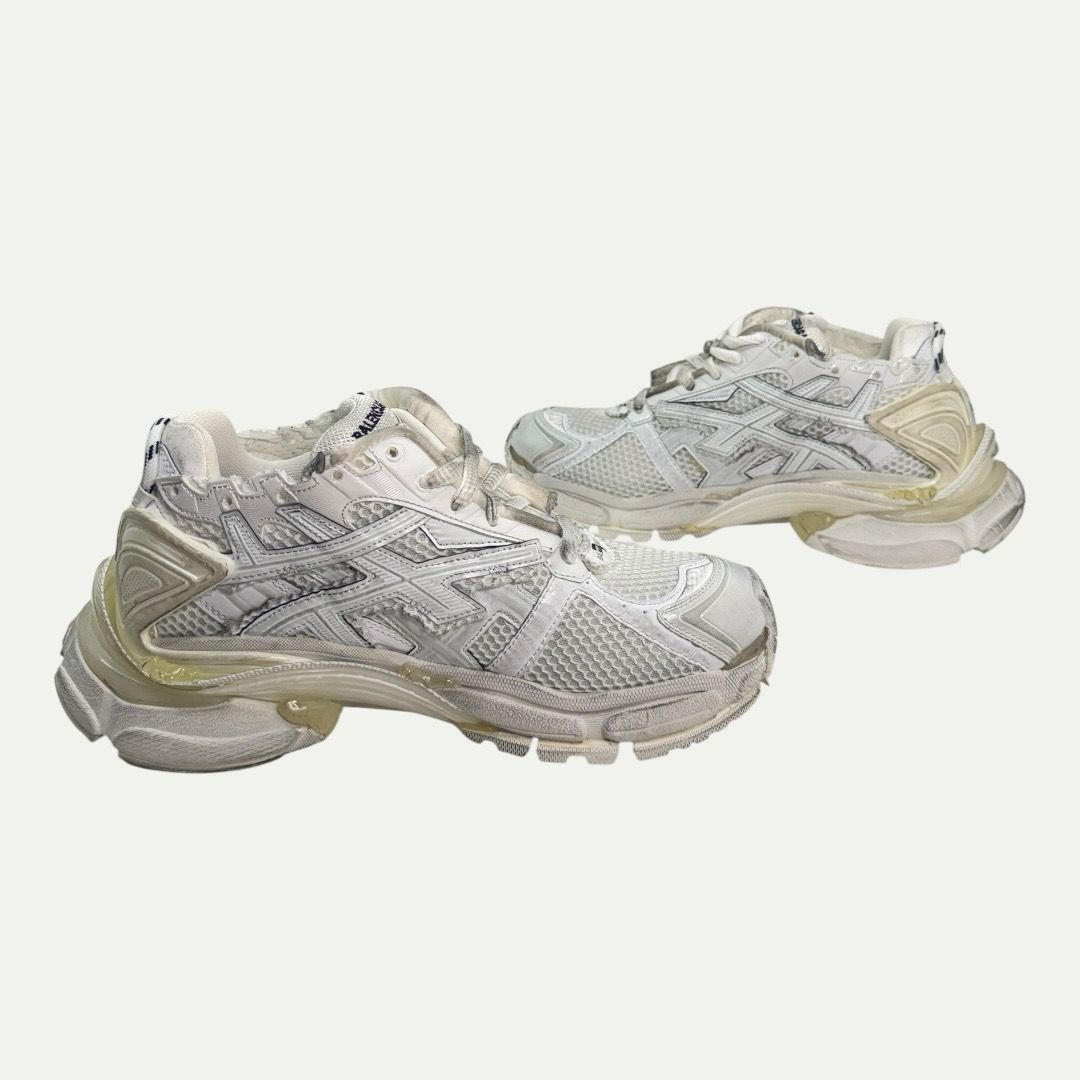 Balenciaga Triple White Runner Sz 40(8m/9.5w)