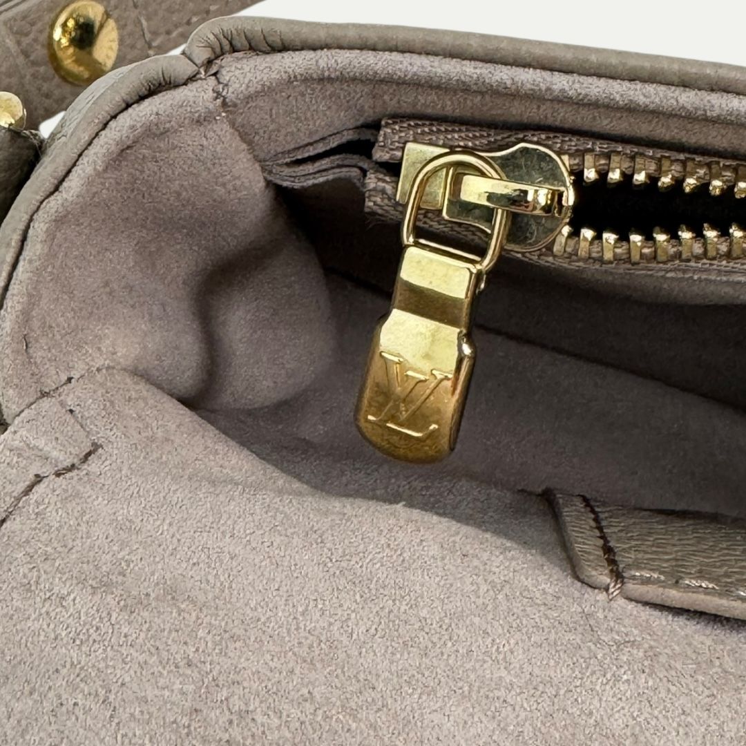 Louis Vuitton Ivy Wallet On Chain Shoulder Bag
