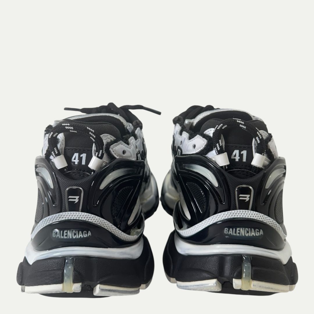 Balenciaga White/Black Runner Sz 41(9m/10.5w)