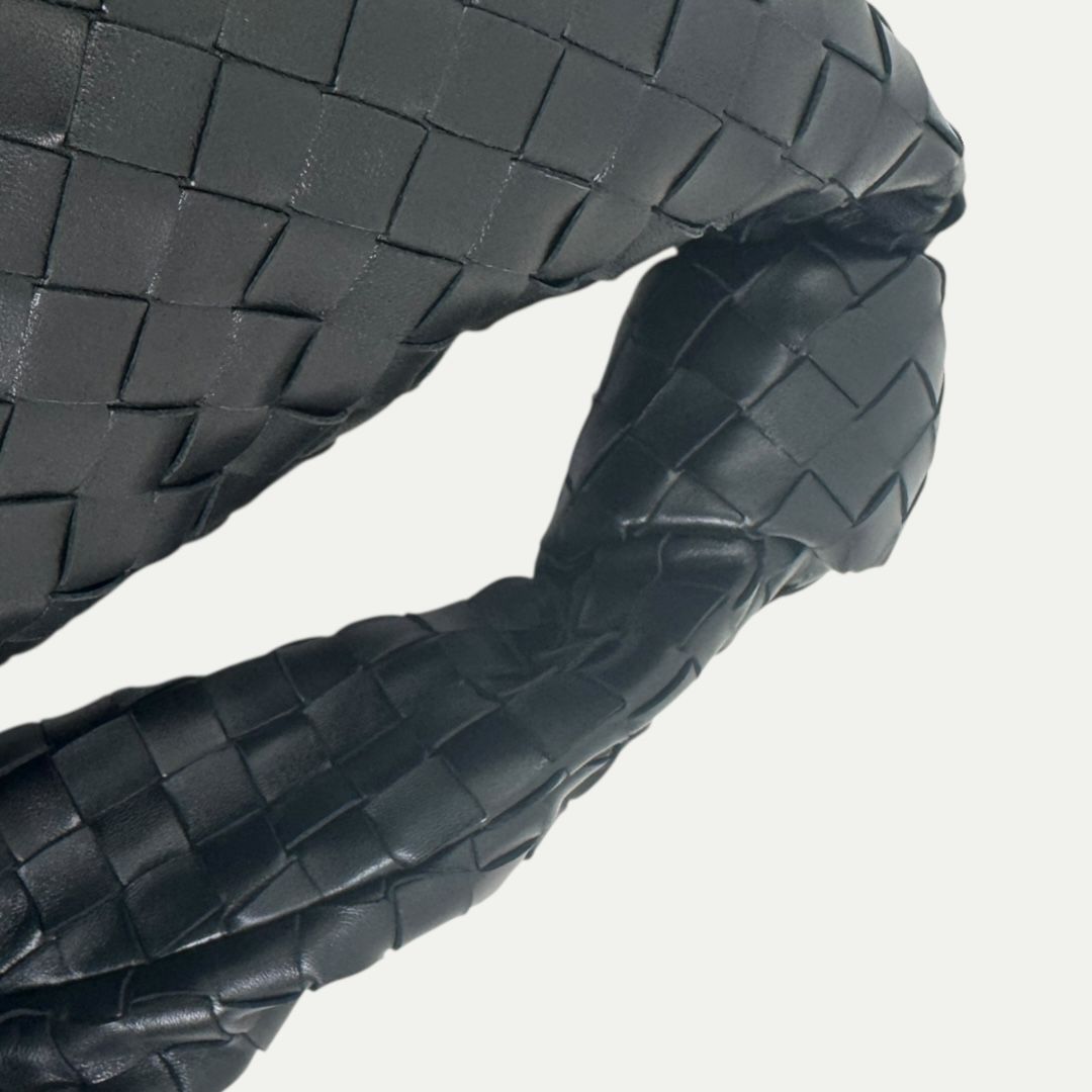 Bottega Veneta Jodie Leather Classic Handbag