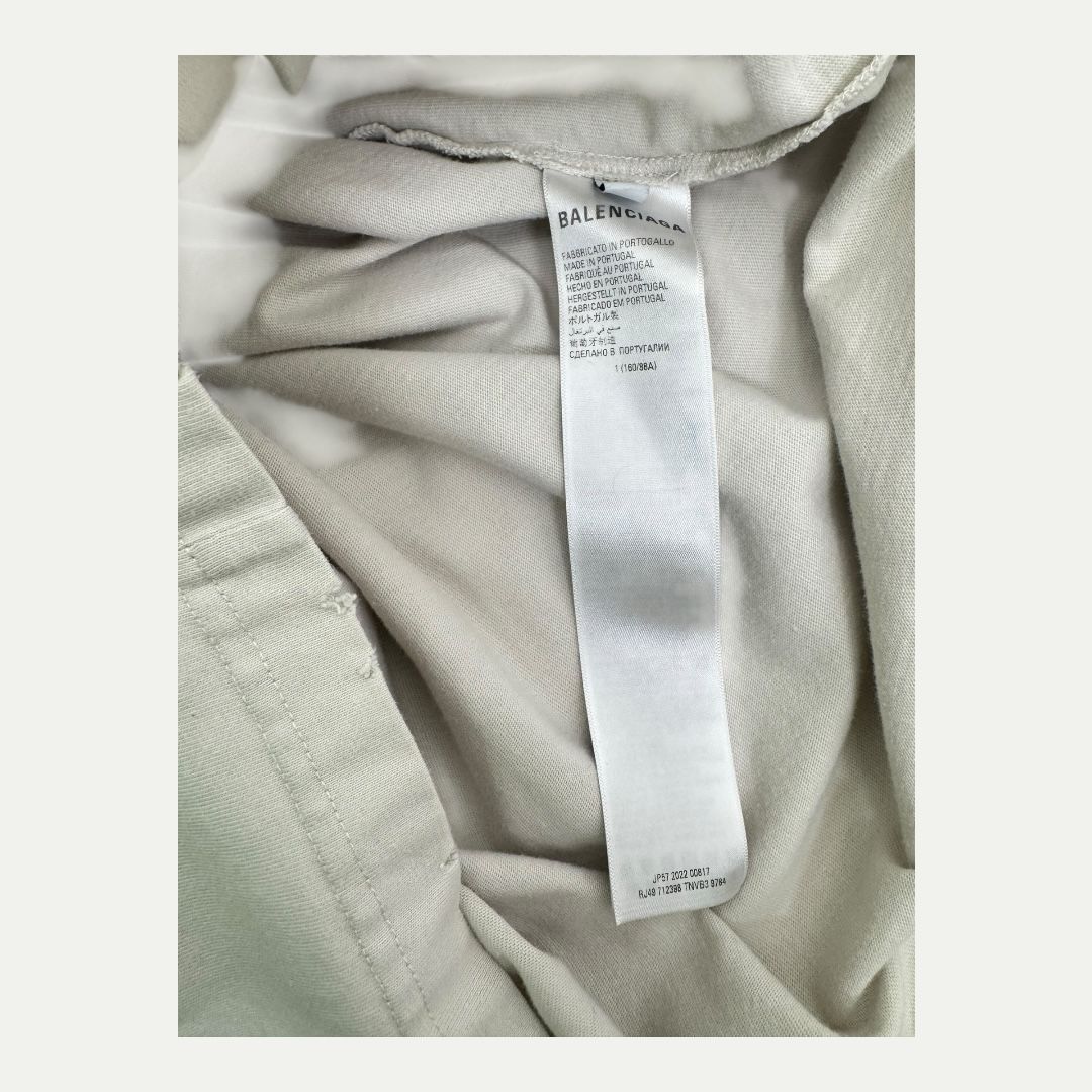 Balenciaga Be Different Tee Sz 1(XL)
