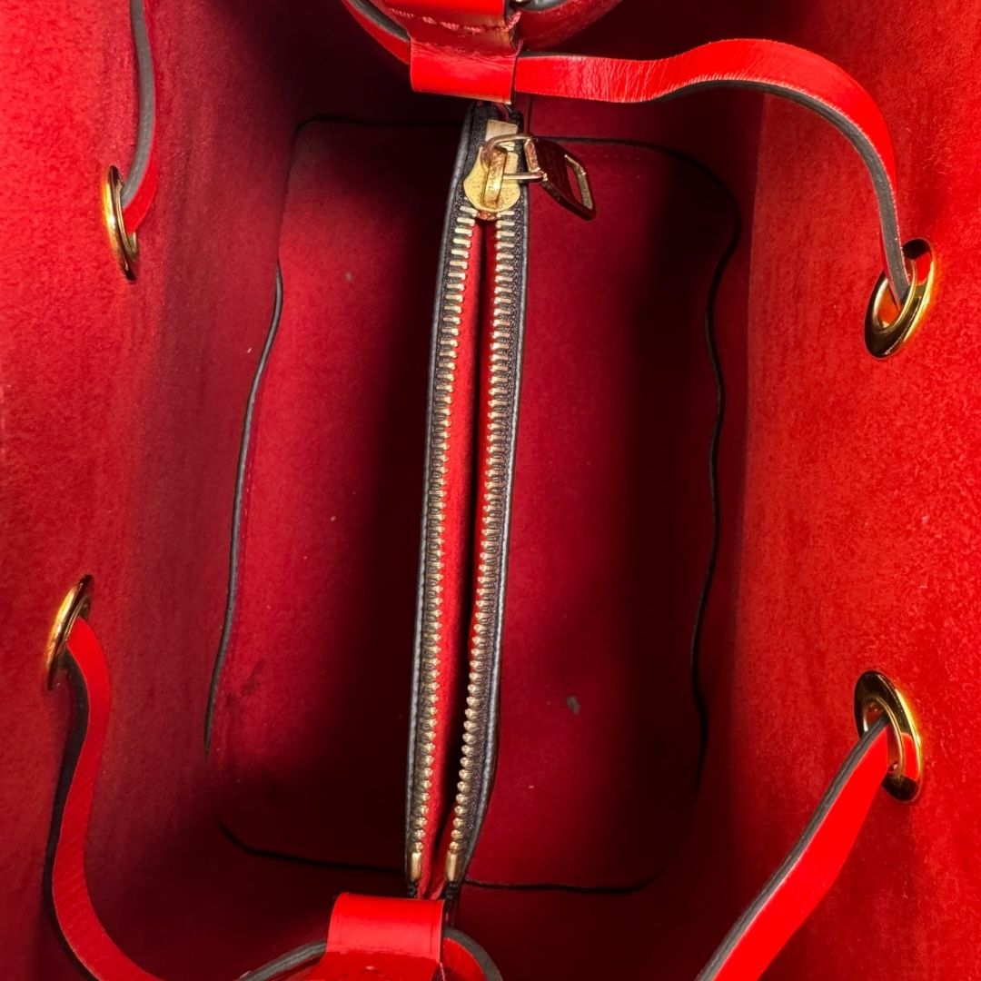 Louis Vuitton Monogram World Tour Neonoe Bucket Bag