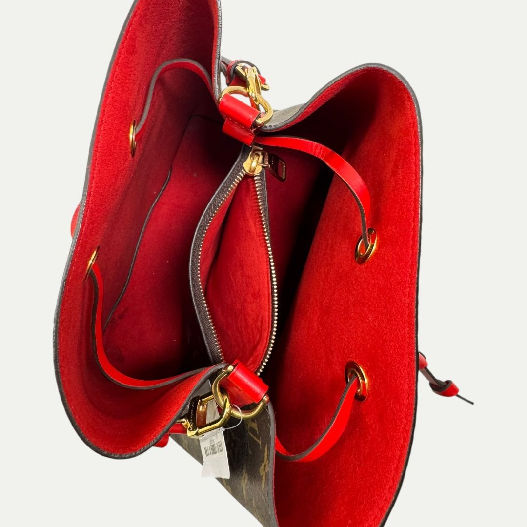 Louis Vuitton Monogram World Tour Neonoe Bucket Bag