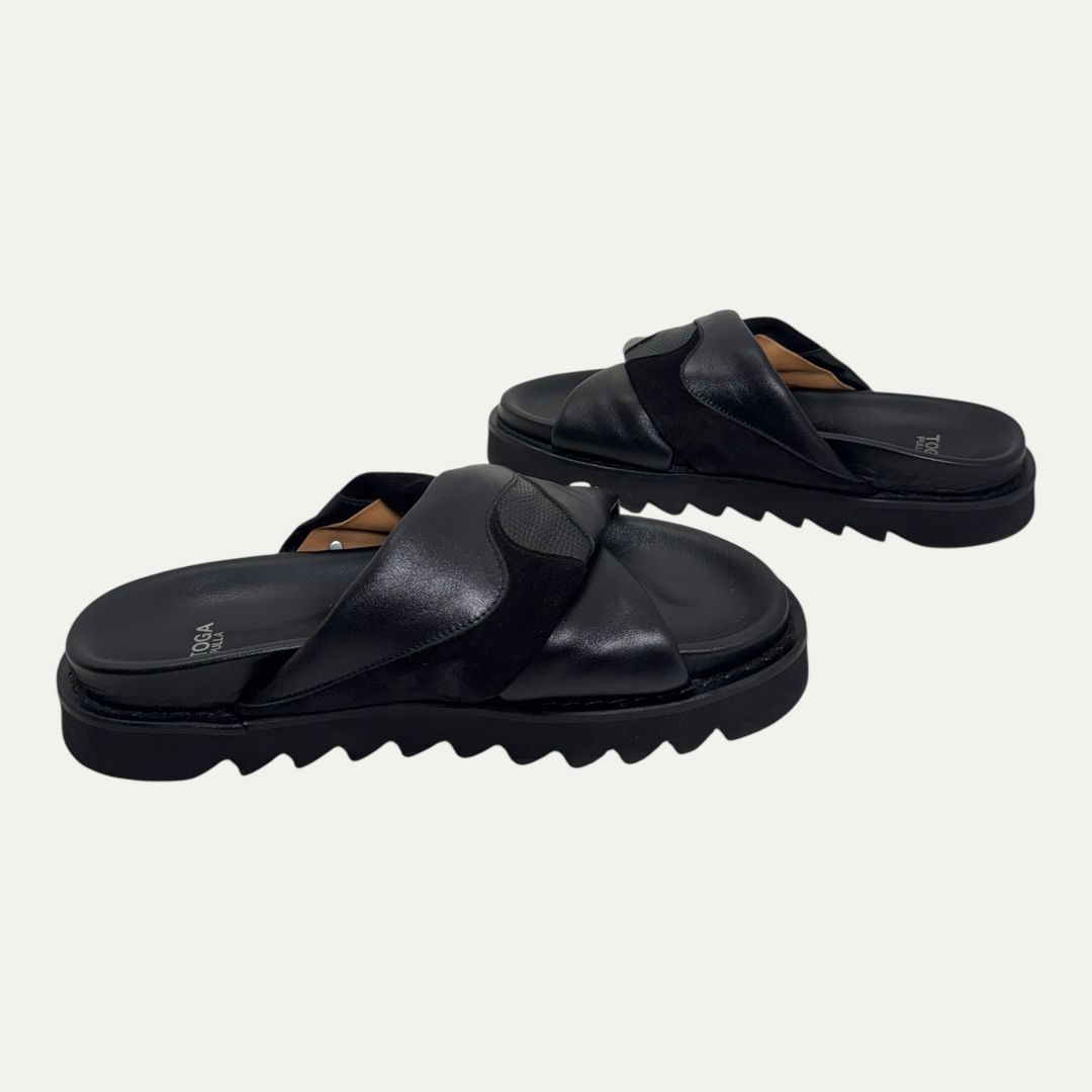 Toga Pulla Criss-Cross Sandal Sz 41(8m/9.5w)