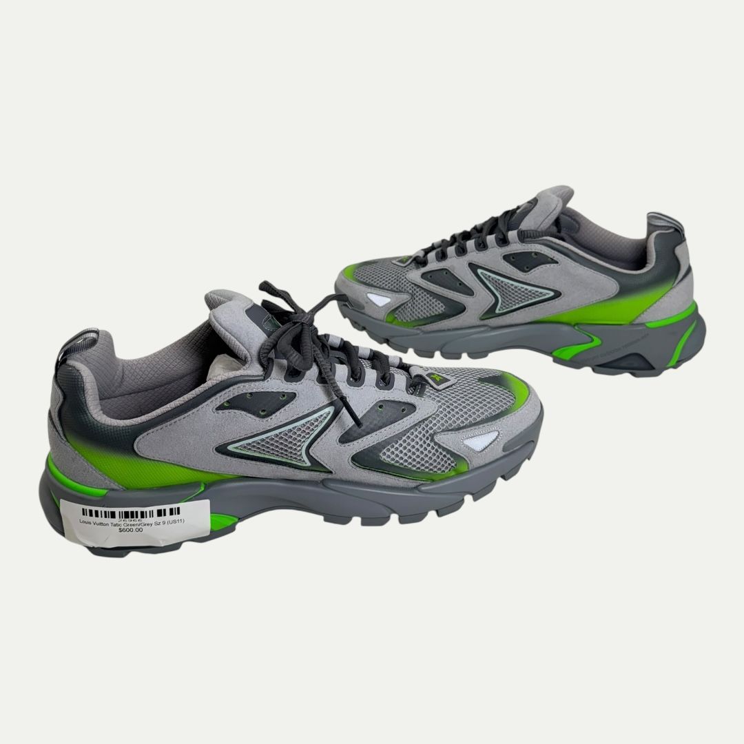 Louis Vuitton Tatic Green/Grey Sz LV9(11)
