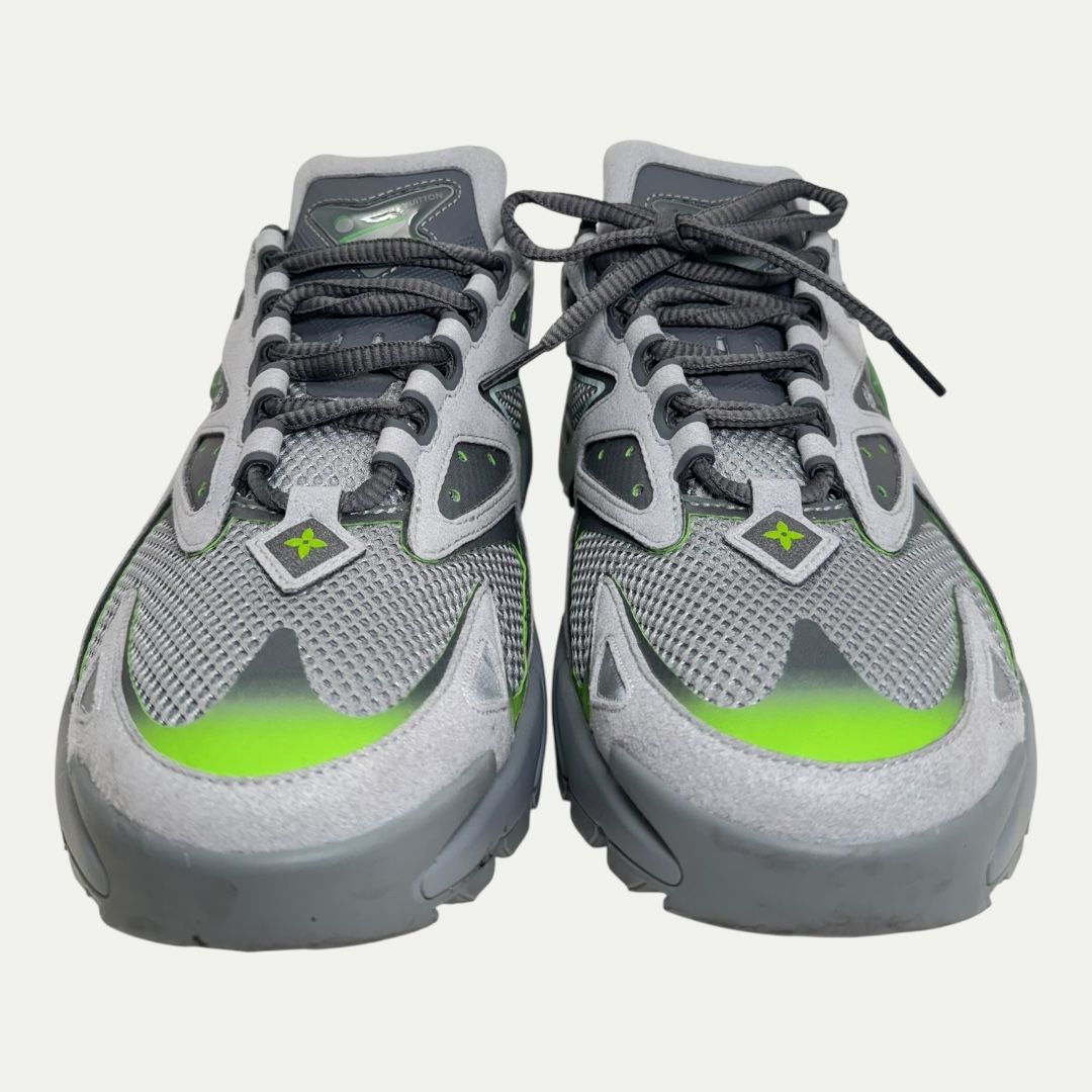 Louis Vuitton Tatic Green/Grey Sz LV9(11)