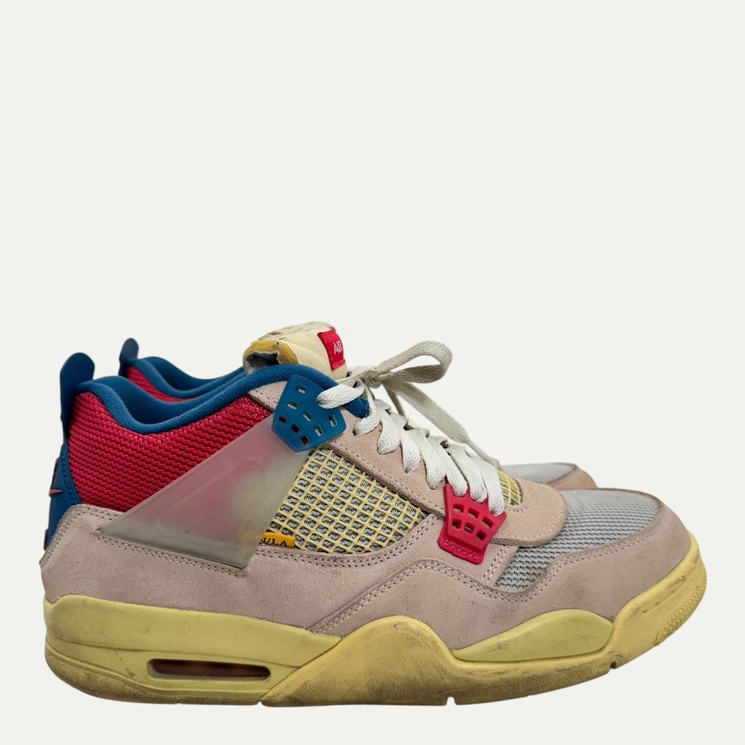 Guava Union x Jordan 4 Sz 10.5