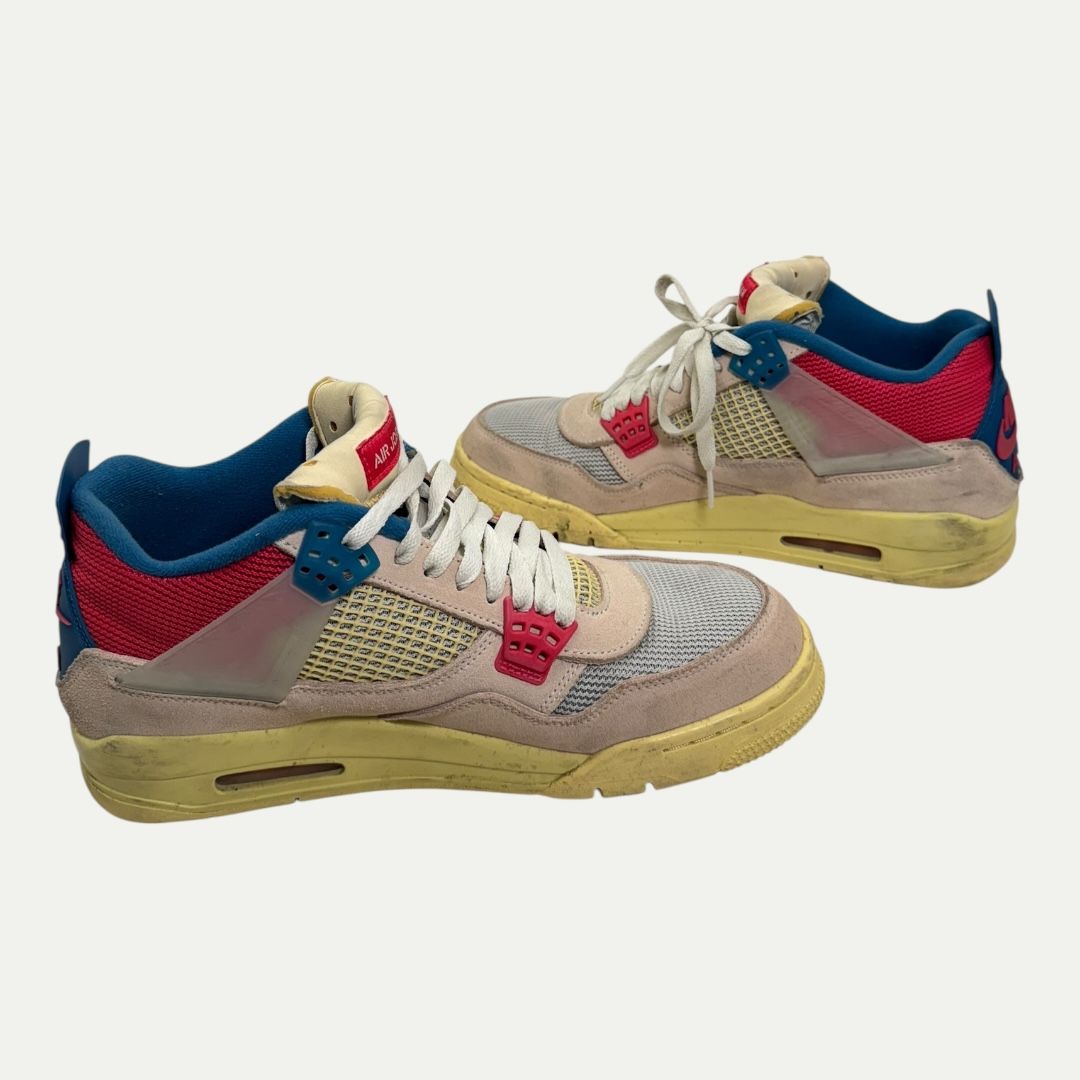 Guava Union x Jordan 4 Sz 10.5