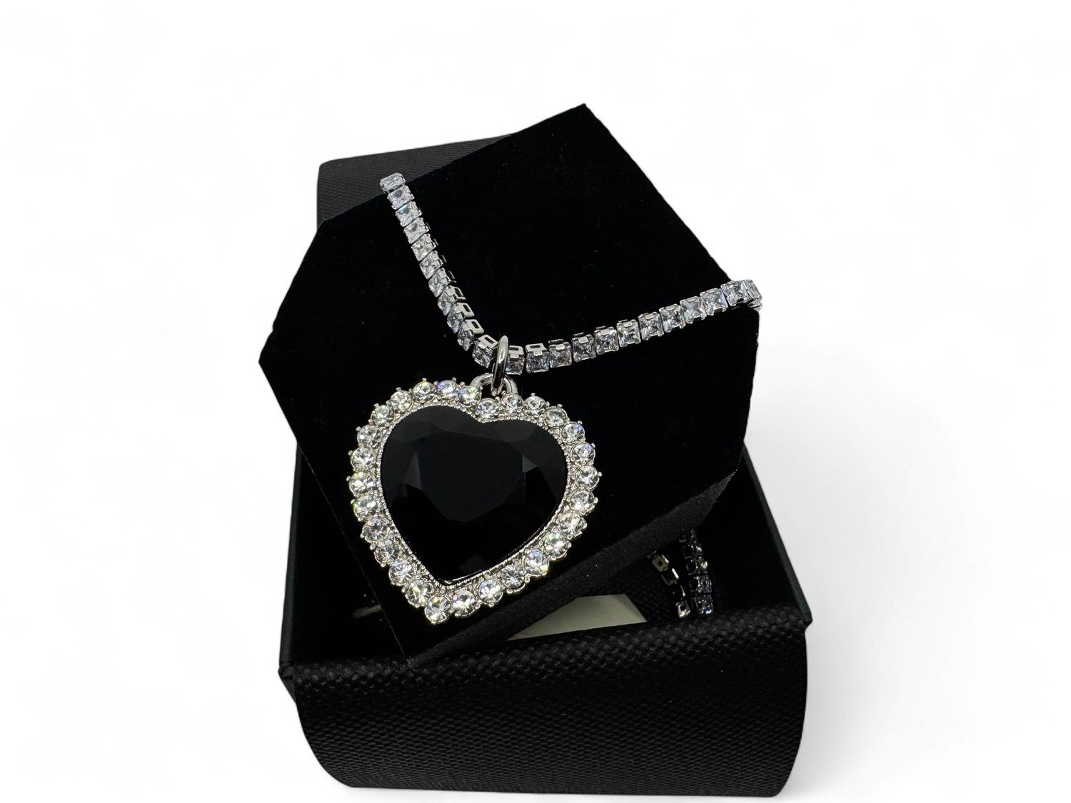 Vetements Crystal Heart Necklace