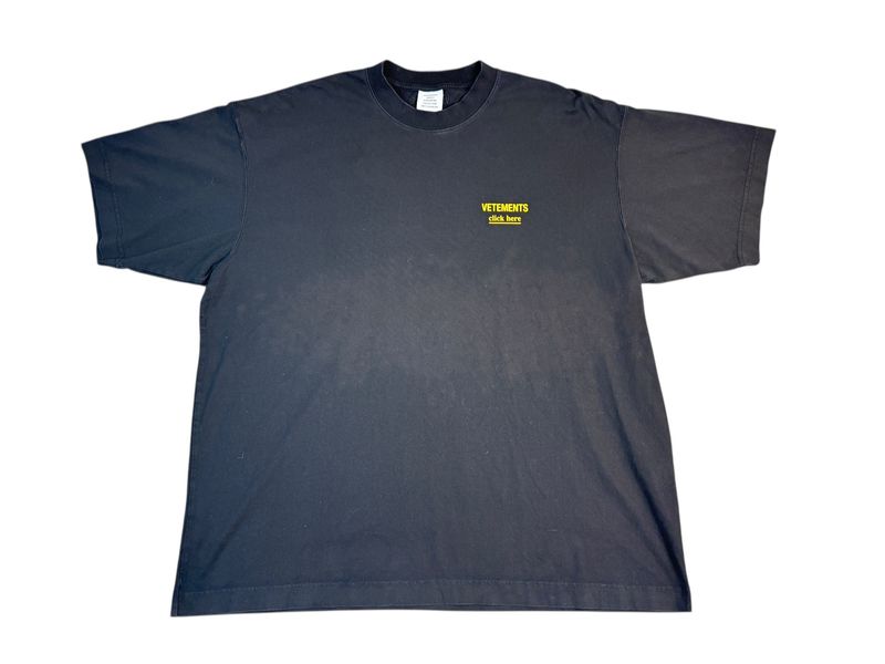 Vetements Click Here Tee