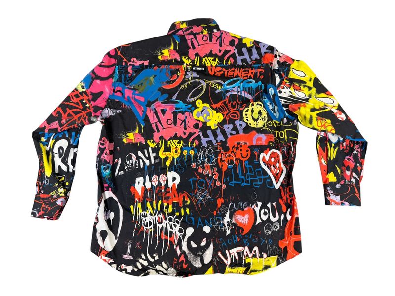 Vetements Graffiti Button Up