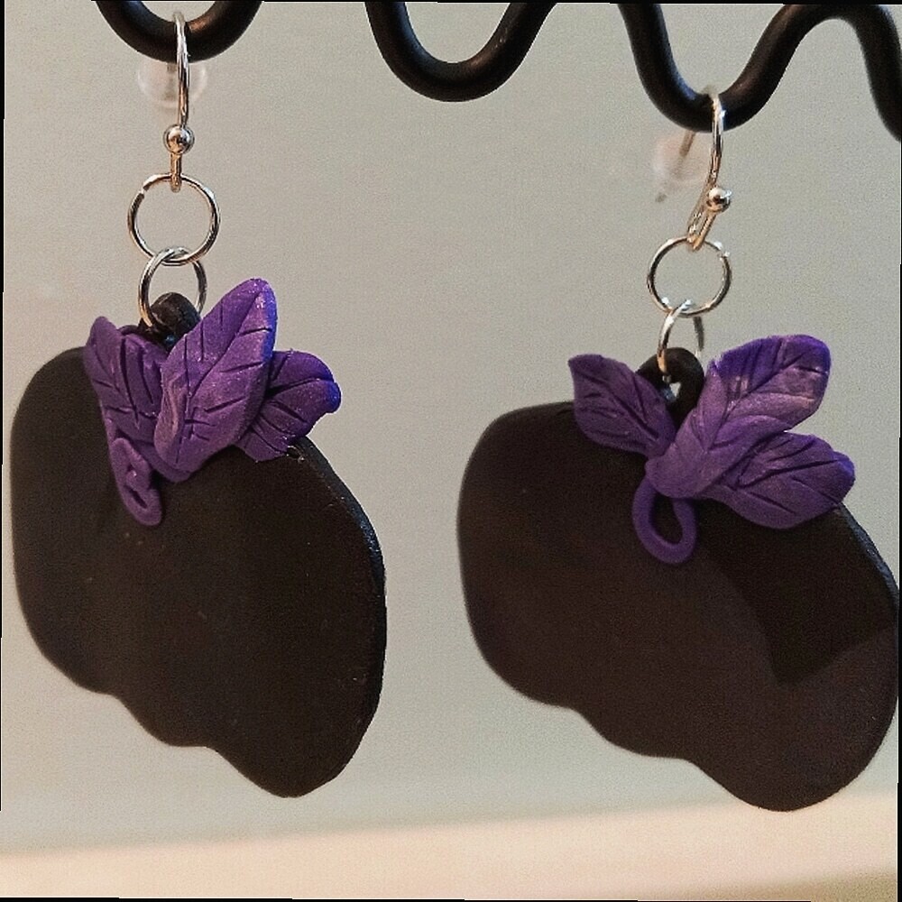 Dark Pumpkin Earrings