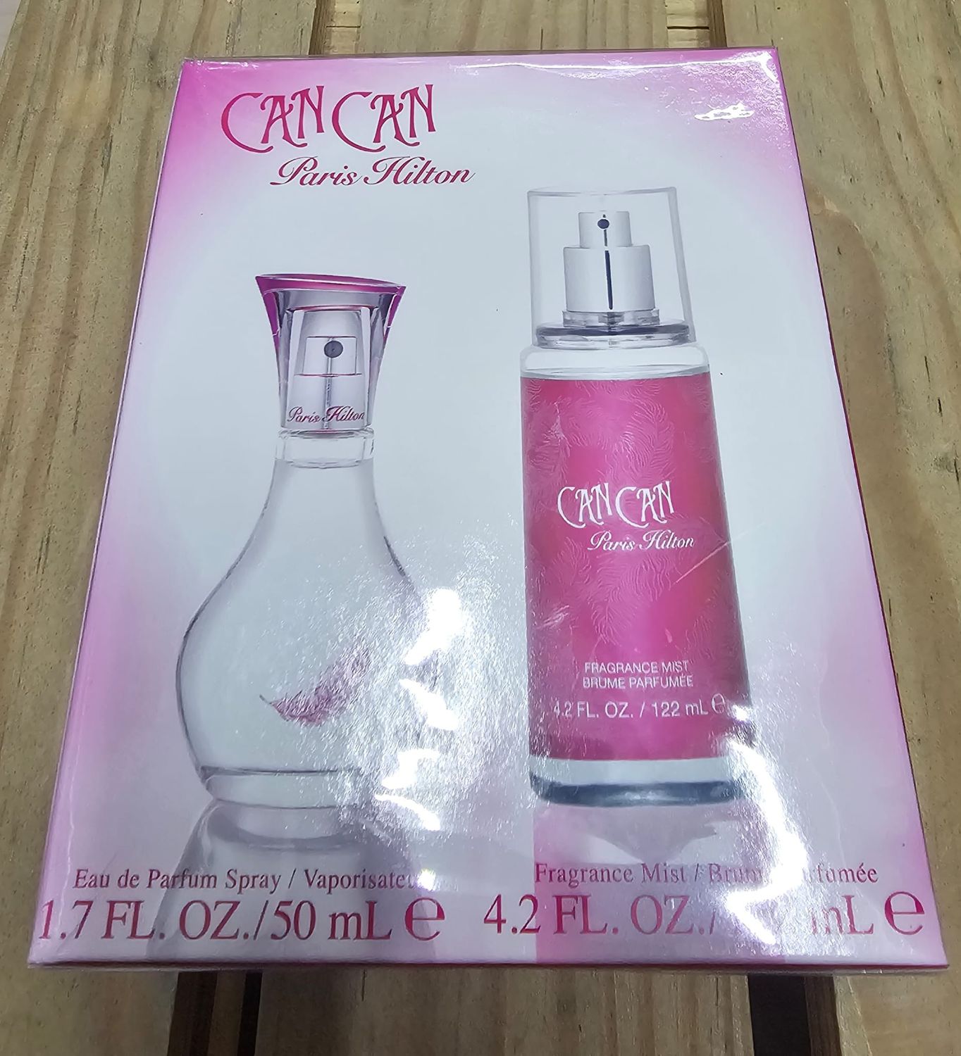 REPÚBLICA DOMINICANA - Set CAN CAN de Paris Hilton. INCLUYE perfume de 1.7 Oz y Frangance Mist de 4.2 Oz.