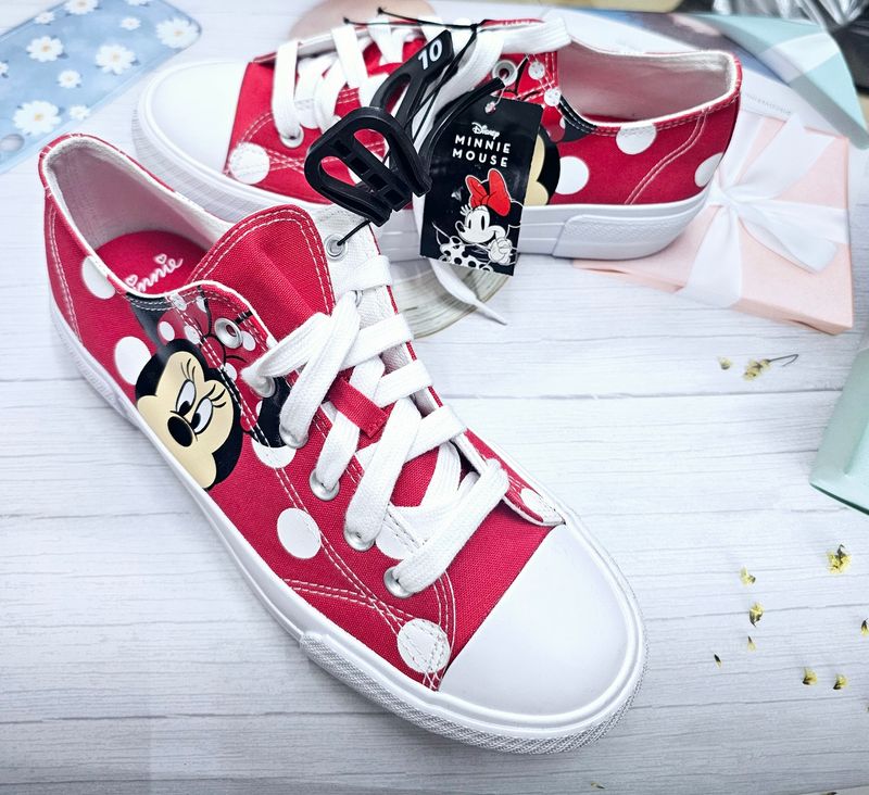 República Dominicana - Tenis MINNIE MOUSE Size 10