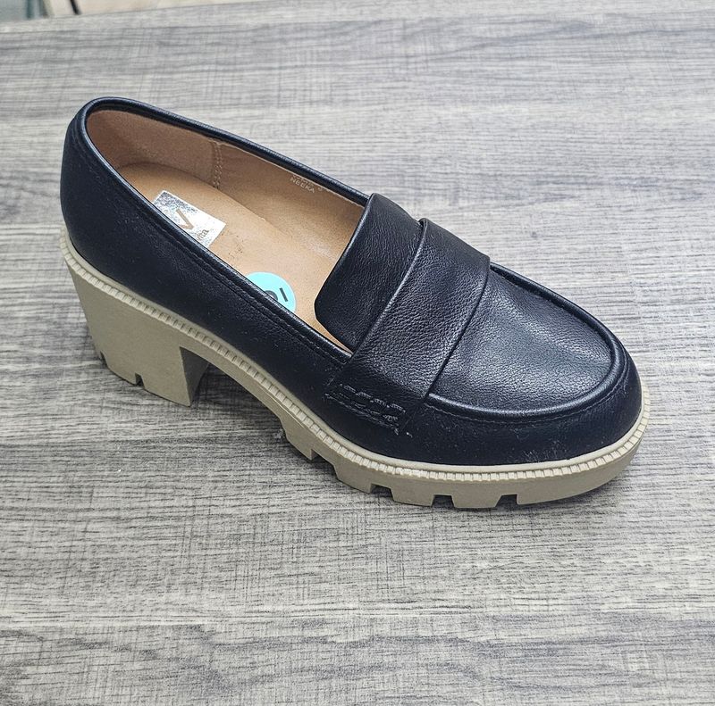 Republica Dominicana - Zapatos de mujer size 6 Nuevos
