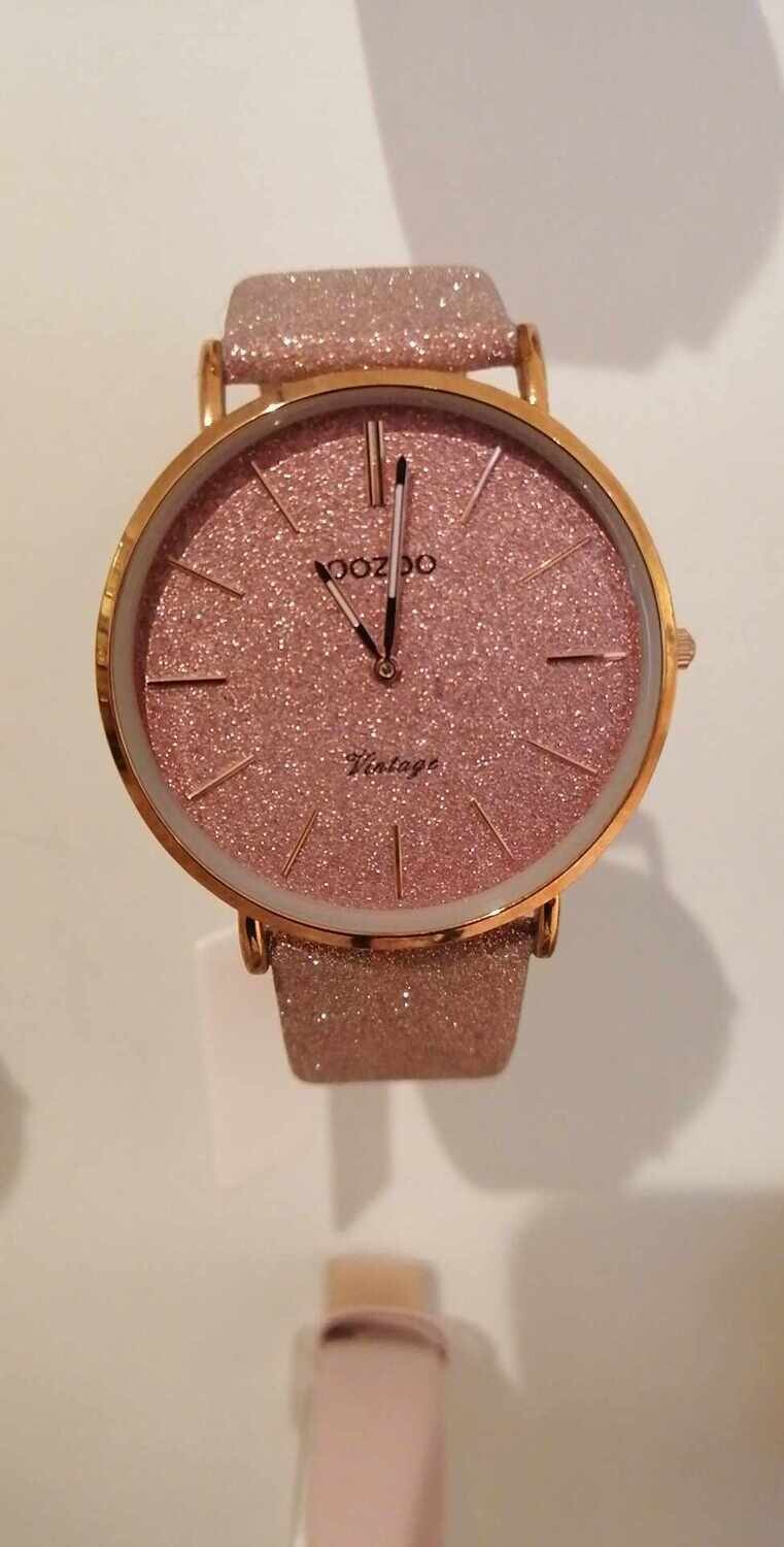 Rosé uurwerk met glinster roze achtergrond en glinster roze band