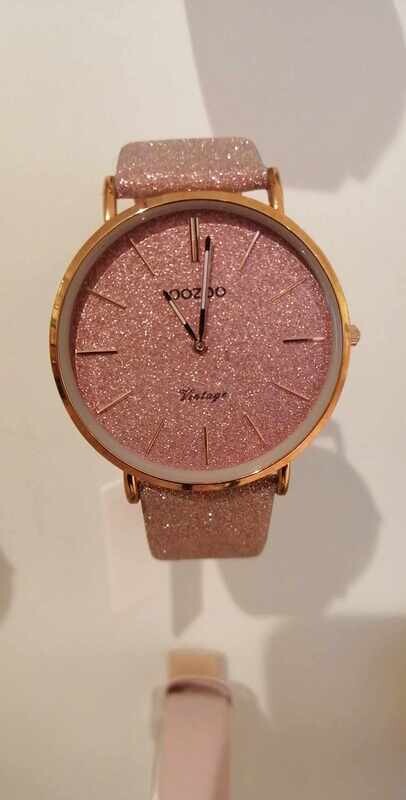 Rosé uurwerk met glinster roze achtergrond en glinster roze band