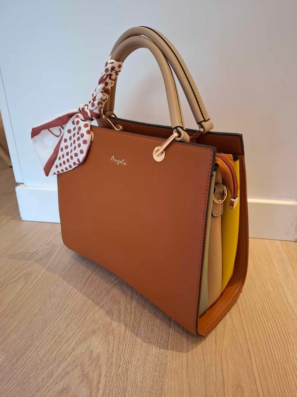 Handtas cognac met diverse kleuren