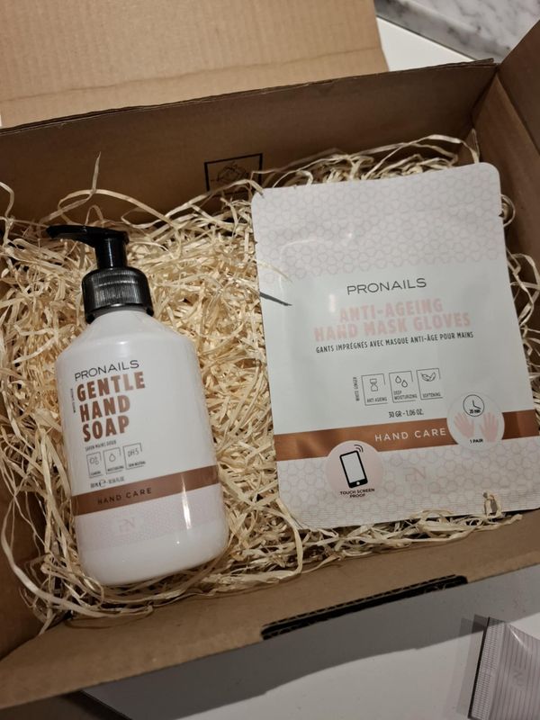 Geschenkpakket: handzeep + me time hand care momentje
