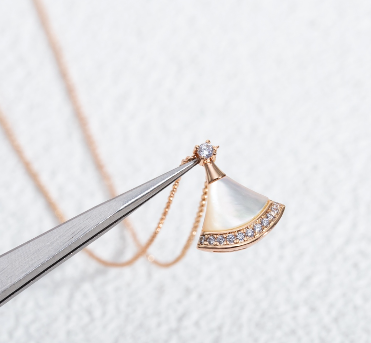 Collier Bvlgari Divas