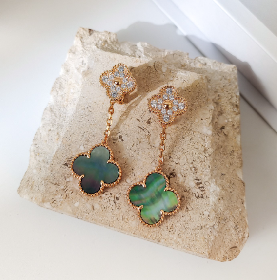 Boucle D&#39;oreille Van Cleef Alhambra