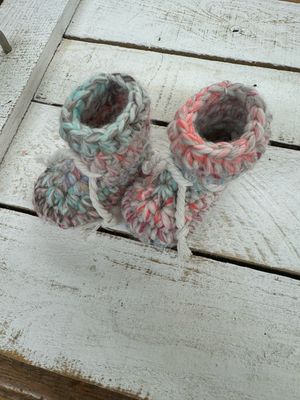 The Cozy Swan Baby Booties