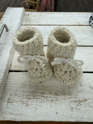 The Cozy Swan Baby Booties