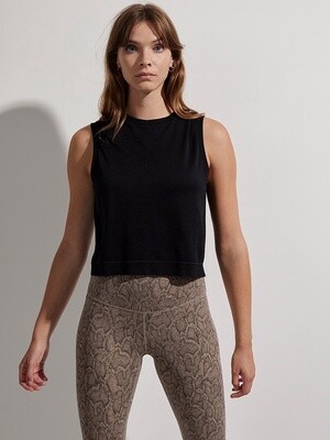 Page seamless crop tank