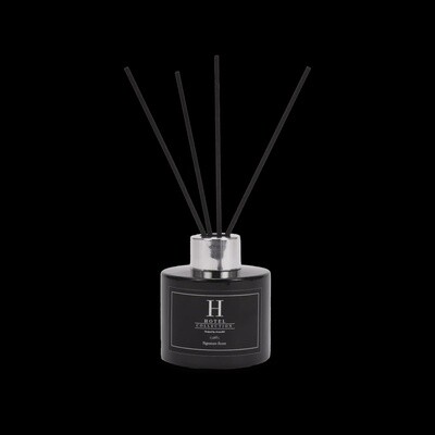 Crystal Oud Reed Diffuser